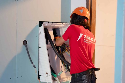 Courant faible : bâtiment intelligent et systèmes connectés intégrés dès la conception
